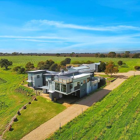 Hotel California Road At Inkwell Wines Mclaren Vale Exterior photo