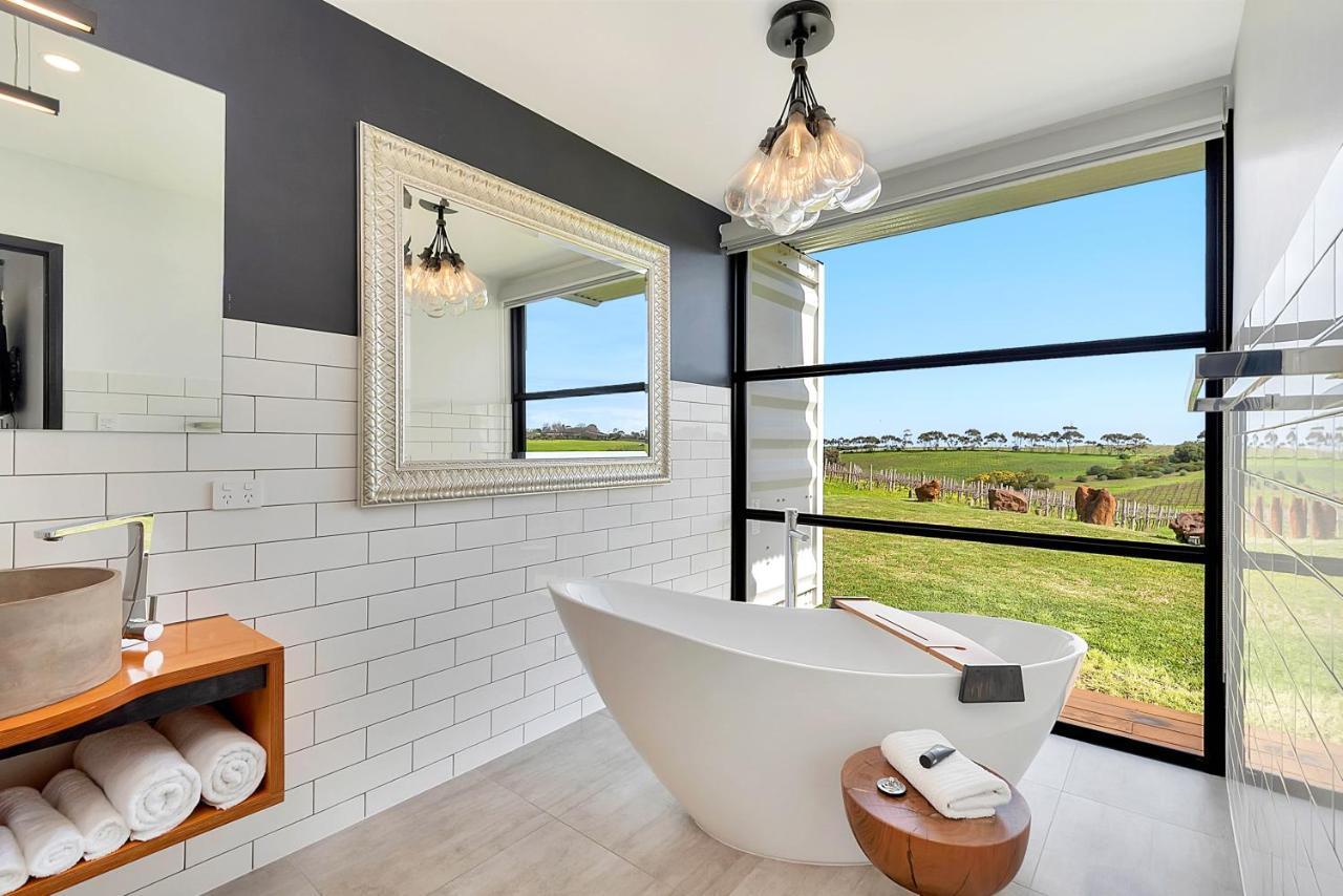 Hotel California Road At Inkwell Wines Mclaren Vale Exterior photo